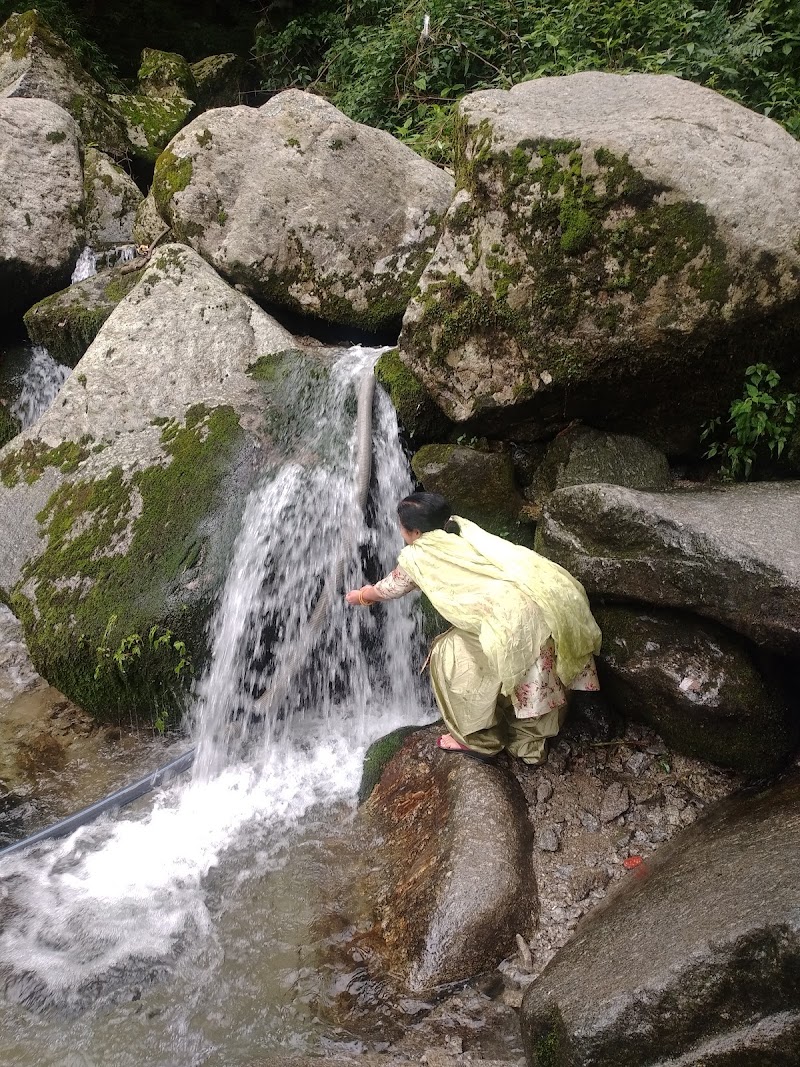 Panchpula Waterfall - Panchpula Waterfall Bus Stop, Pathankot Rd, Panjpula, Chatryara, Himachal Pradesh 176301, India