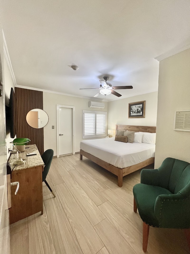 Hotel Caesars - Hotel Caesars, Av. Revolución 1079, Zona Centro, 22350 Tijuana, B.C., Mexico