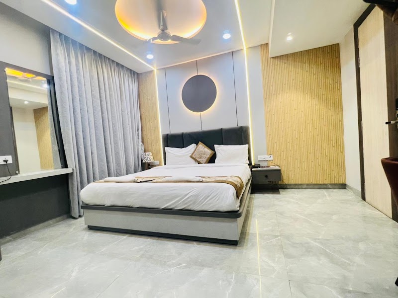 Hotel Varanasi Heritage - Hotel Varanasi Heritage B2/50A, Bhadaini, Tulsi Ghat, Assi Rd, Shivala, Varanasi, Uttar Pradesh 221001, India