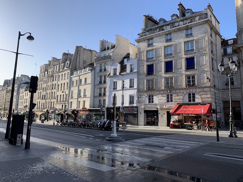 Saint-Paul - Saint-Paul Rue Saint-Antoine, 75004 Paris, France