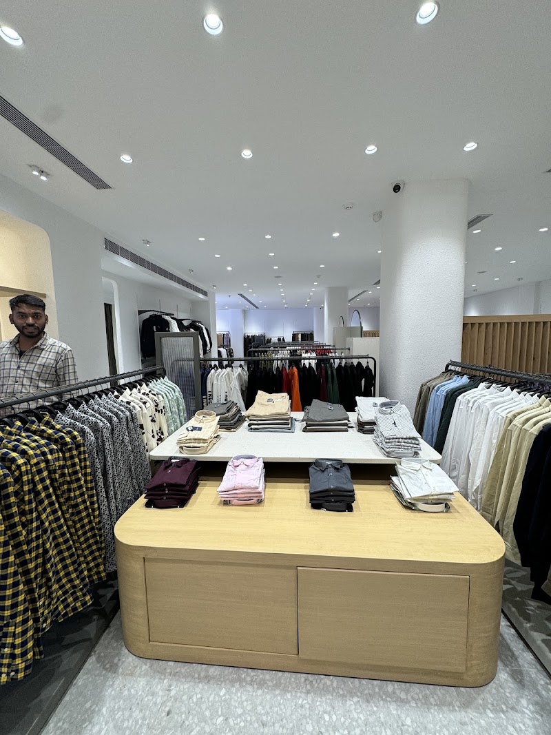 Stylish Icon - Stylish Icon 1st floor, above KYMA &, next to Volkswagen showroom, Sector 62, Gurugram, Haryana 122098, India