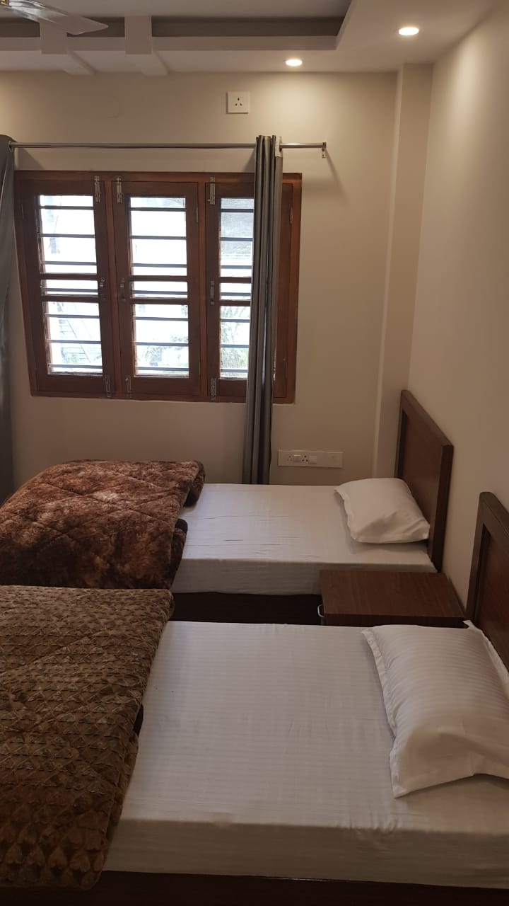 Tapovan Guest House - Tapovan Guest House 48JC+P93, Tapovan, Rishikesh, Uttarakhand 249192, India