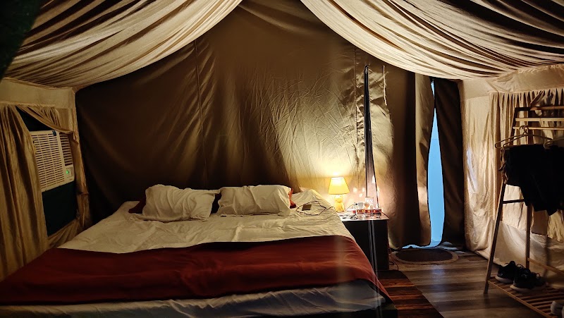 Bear Valley Camp - Bear Valley Camp, 602 Jhinnadham Banahari, Road, Panna, Jhinna, Madhya Pradesh 488220, India