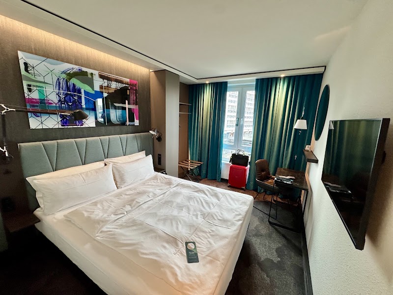 Hotel Motel One Berlin-Hackescher Markt - Hotel Motel One Berlin-Hackescher Markt, Dircksenstraße 36, 10179 Berlin, Germany
