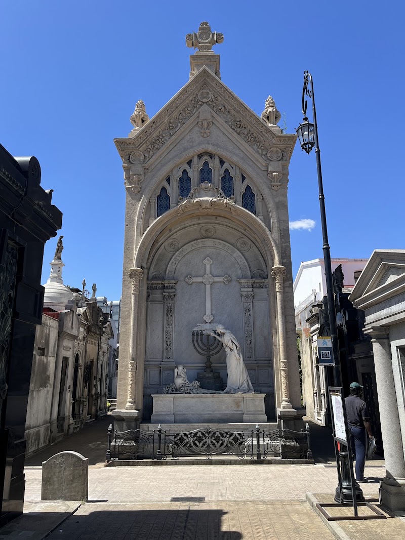Recoleta Cemetery - Recoleta Cemetery, Junín 1760, C1113 Cdad. Autónoma de Buenos Aires, Argentina