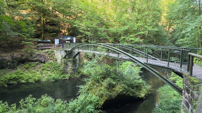 Kładka nad rzeką - Kładka nad rzeką, Naučná stezka Okolím Hřenska 407/17, 407 17 Hřensko, Czechia