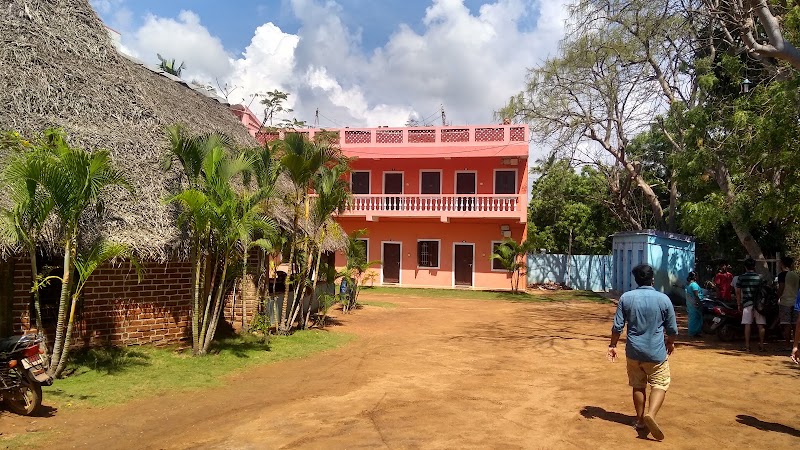 Auro Ba Cottage - Auro Ba Cottage, XRPX+63M, Auro Beach Rd, Periyamudaliyar Chavadi, Tamil Nadu 605104, India