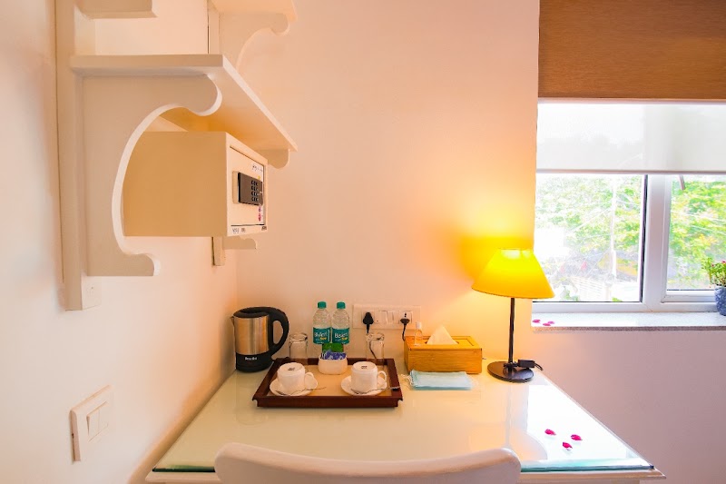 Hotel Aura By Woco Stays - Hotel Aura By Woco Stays 226, Mission St, MG Road Area, Puducherry, 605001, India
