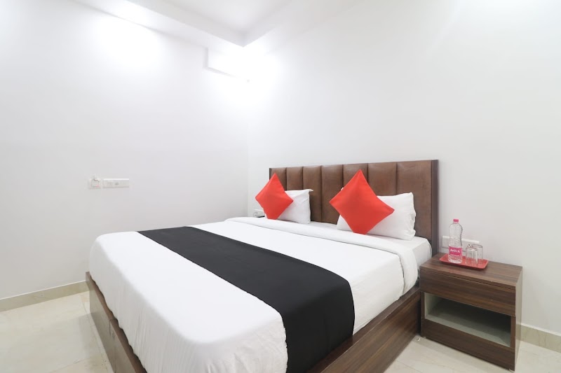 hotel king plaza - hotel king plaza A 208 Road 5, Street No. 9, Block RZ, Mahipalpur Village, Mahipalpur, New Delhi, Delhi 110037, India