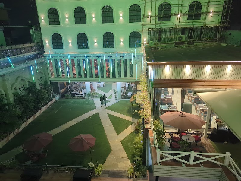The Emerald Hotel & Siya Milan banquets - The Emerald Hotel & Siya Milan banquets Lenin chowk, Majhaulia Rd, Musahri, Muzaffarpur, Bihar 842001, India