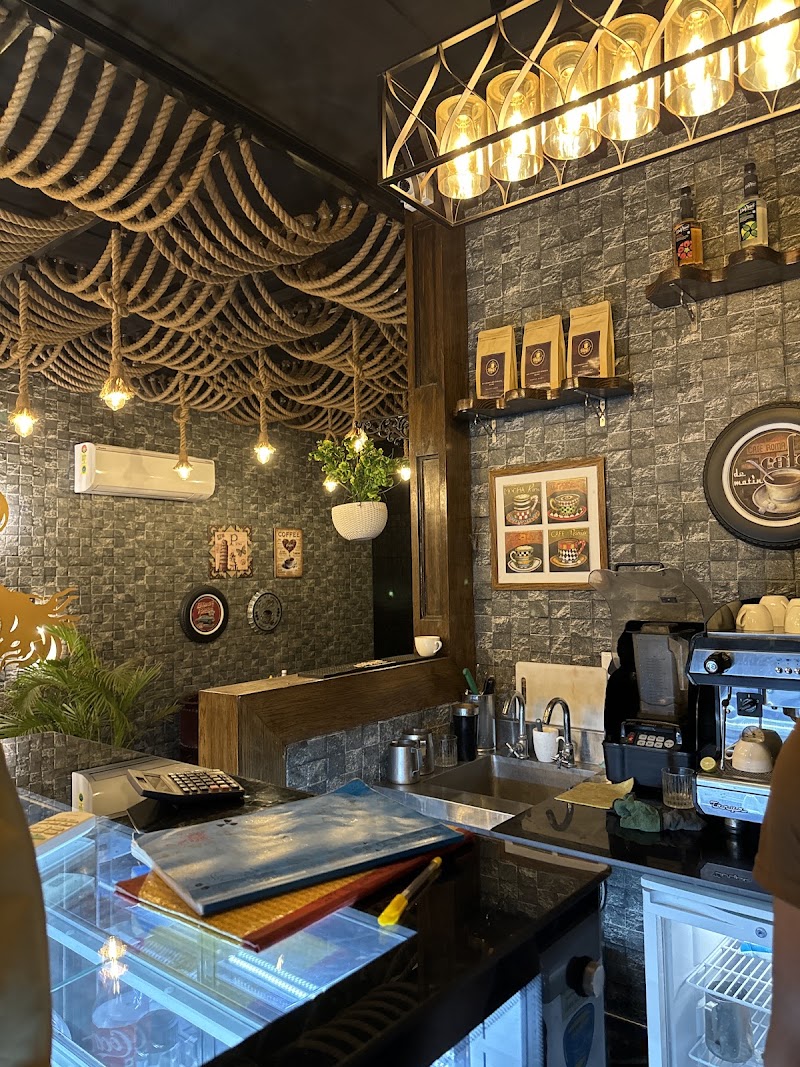 Mugz Cafe & Bar - Mugz Cafe & Bar Faridabad - Gurgaon Rd, opposite Valley View Estate, Gwal Pahari, Gurugram, Bandhwari, Haryana 122003, India