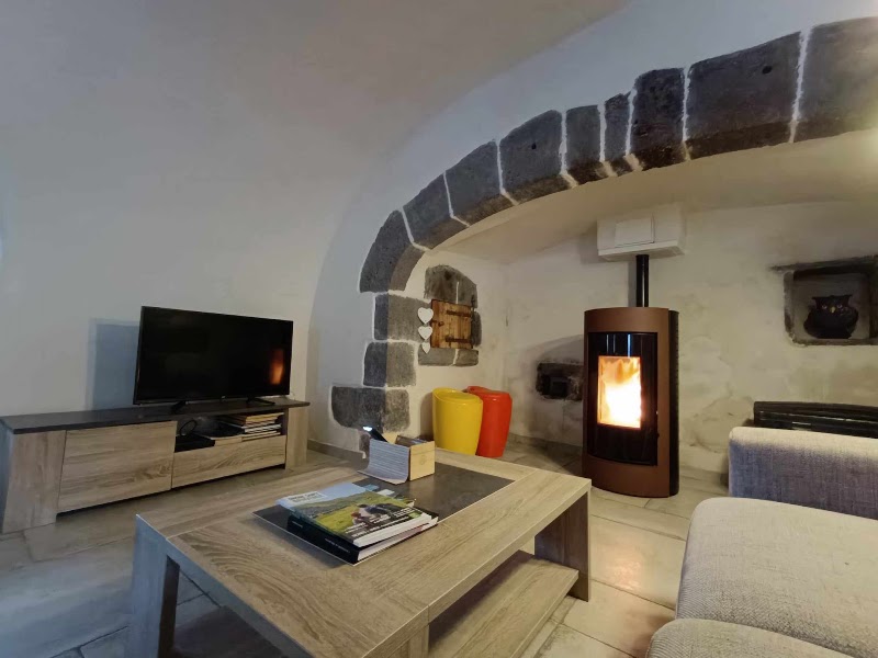 Les gîtes de Recoleine - Les gîtes de Recoleine allée du chateau, 63210 Nébouzat, France
