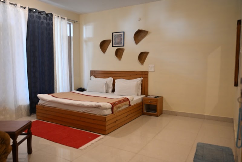 Junglaat Stays & Experiences - Junglaat Stays & Experiences Naddi Rd, near डल झील, McLeod Ganj, Dharamshala, Himachal Pradesh 176216, India