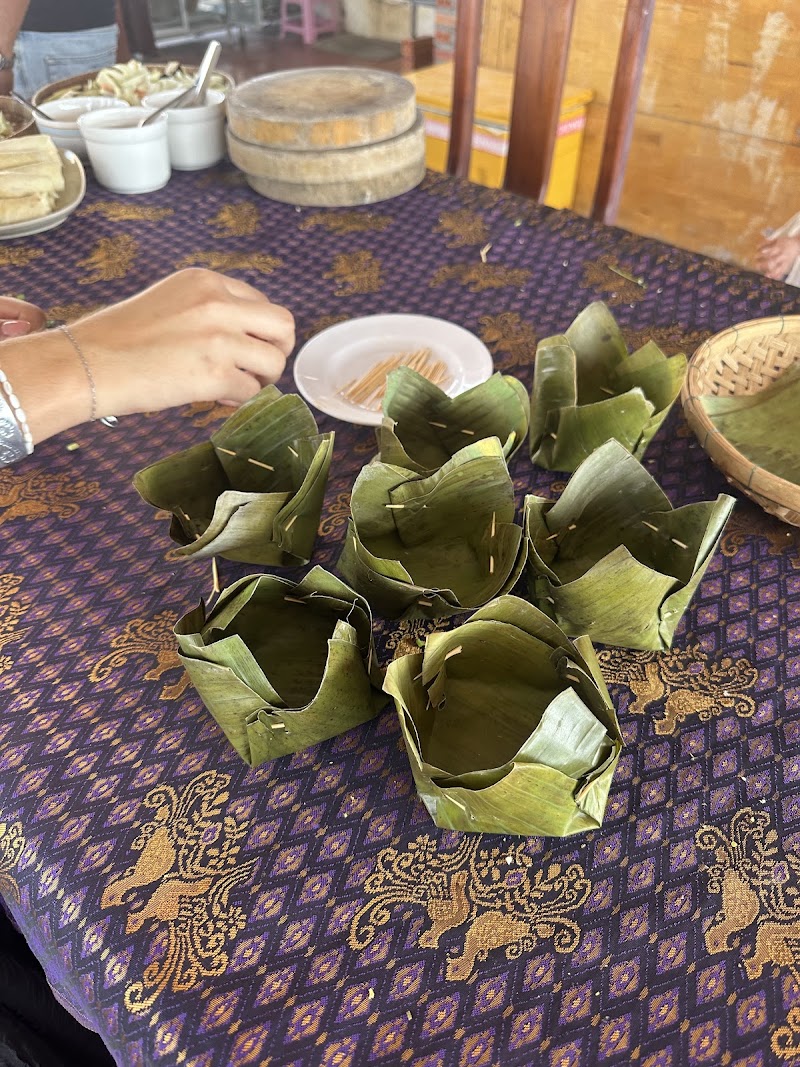 Cooking class Family Sambath my family offering home stay who love to meeting local life styles of Cambodia - Cooking class Family Sambath my family offering home stay who love to meeting local life styles of Cambodia, 449, group 26 NR5, Phum Ochar, Cambodia