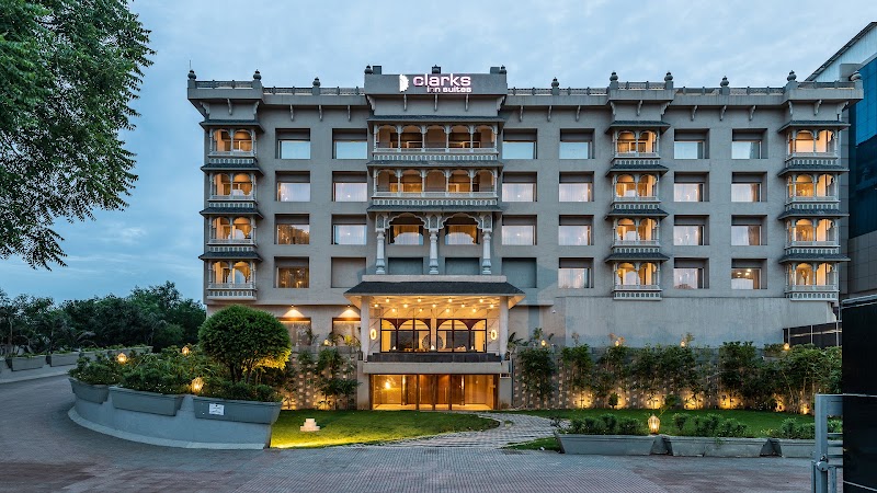 Clarks Inn Suites, Near Raipur Airport