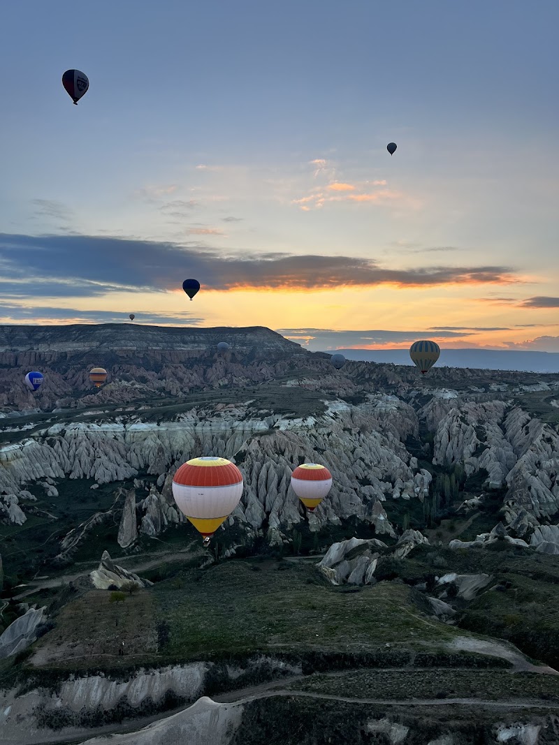 istanbul Balloons - istanbul Balloons, Göreme El Sanatları Çarşısı, No:24, İsali - Gaferli - Avcılar, 50180 Göreme/Nevşehir Merkez/Nevşehir, Türkiye
