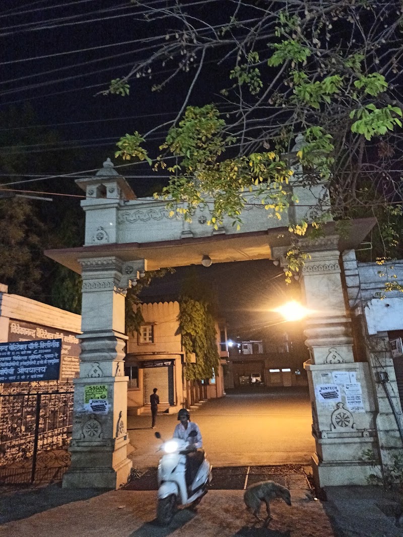 Ramakrishna Mission Vivekananda Aashrama, Raipur - Ramakrishna Mission Vivekananda Aashrama, Raipur, 6JRC+C48, Great Eastern Rd, Near Mouli Mata Mandir, Aminpara, Raipur, Chhattisgarh 492001, India
