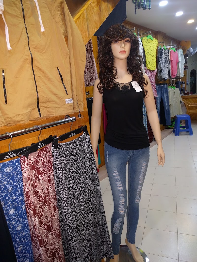 Lakeside Trekking Equipment Store - Lakeside Trekking Equipment Store Lakeside Rd, Pokhara 33700, Nepal