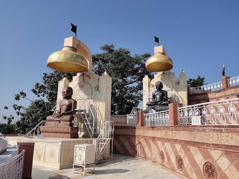 Siddhant Tirth Kshetra Shikohpur - Siddhant Tirth Kshetra Shikohpur 9XHG+X6P, Shikohpur Village Main Rd, Rampura, Sector 78, Gurugram, Haryana 122012, India