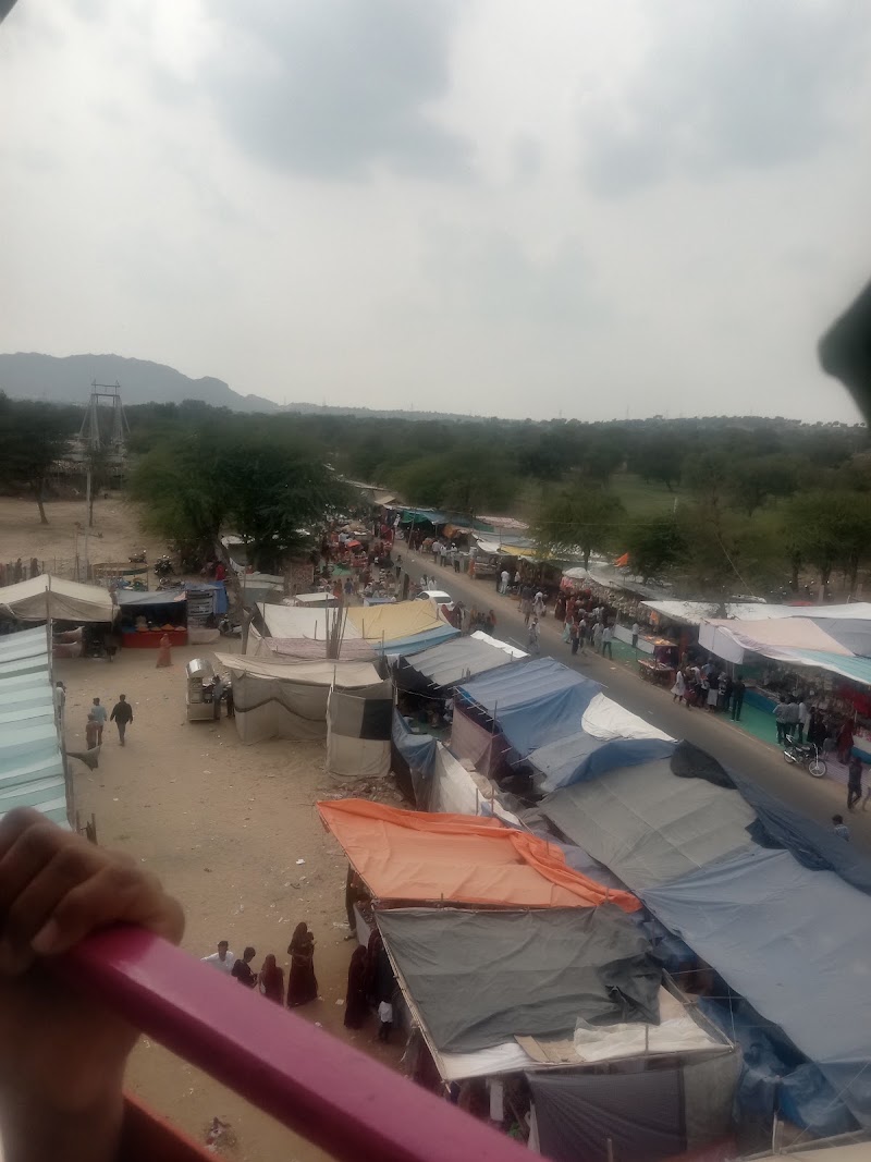 Subhash park - Subhash park 62F8+MHM, Saraswati Nagar, Sector-C, Basni, Jodhpur, Rajasthan 342005, India