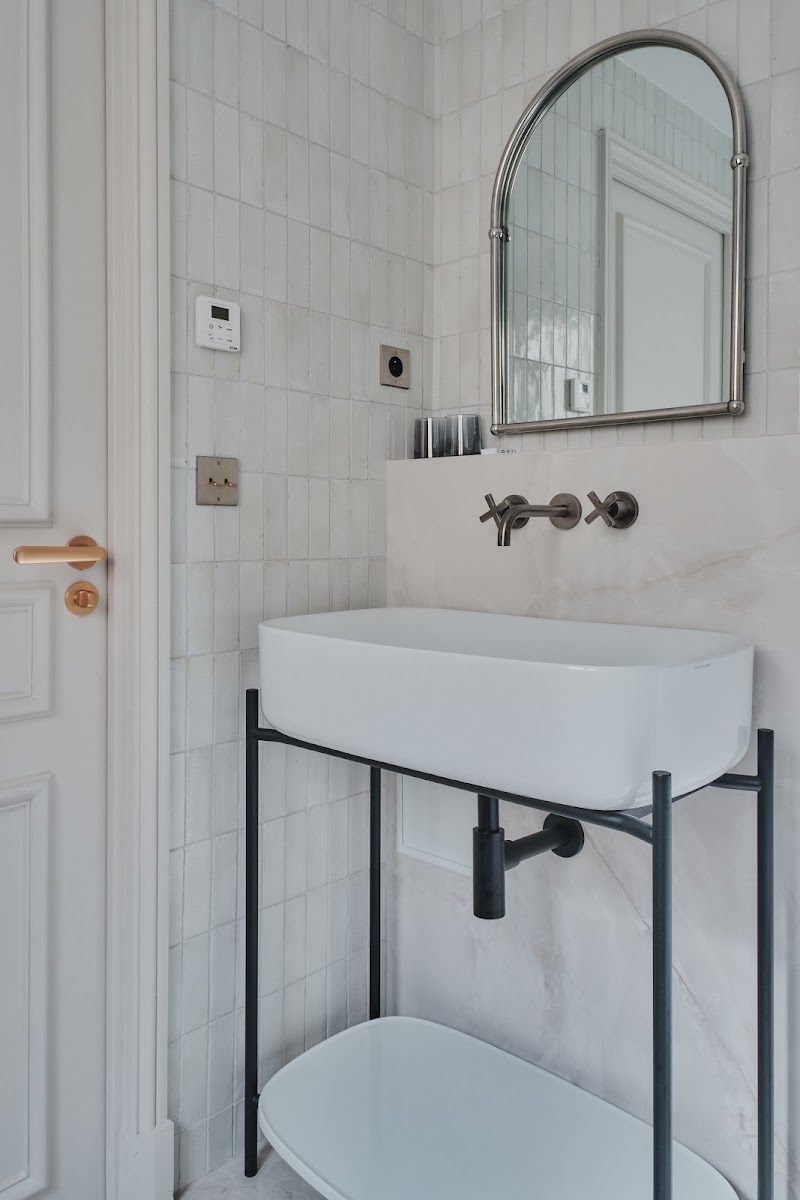 Nestay Sentier - Nestay Sentier 158 Rue St Denis, 75002 Paris, France