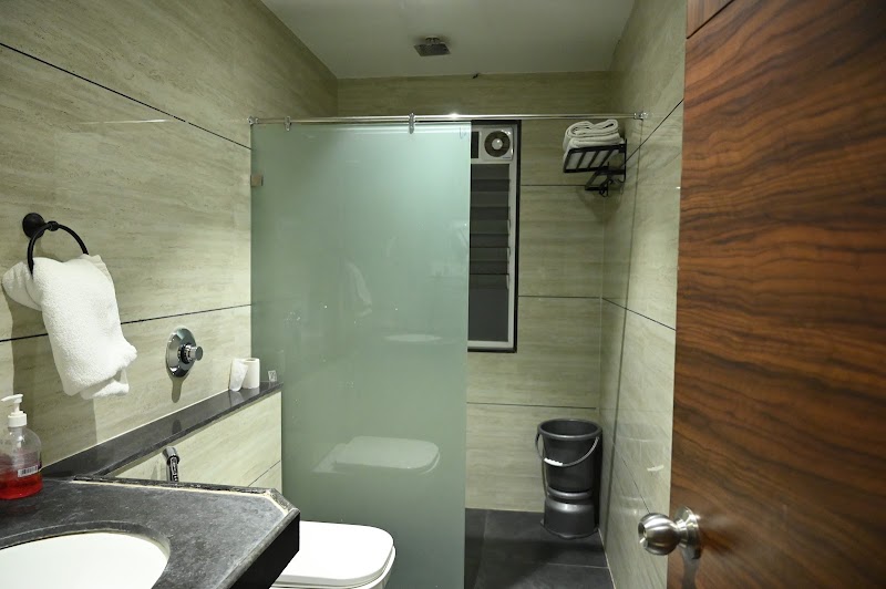 The One Hotel - The One Hotel Survey No 771, Plot No.1 B , B, M Square City Center Mall, 1/A, Link Road, near Good Life Gym R.D. Circle, Radha Vasudev Batavia Nagar, Govind Nagar, Nashik, Maharashtra 422008, India