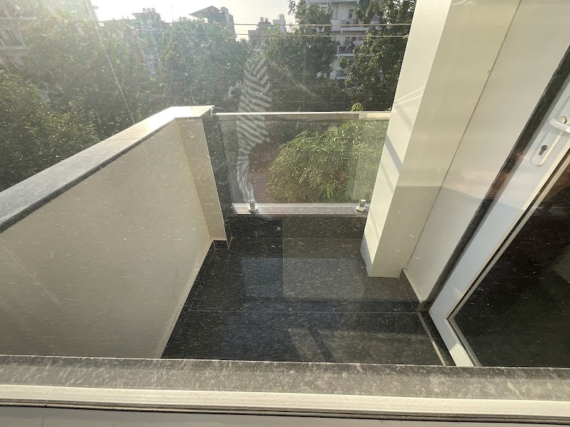Sunroom studio apartments - Sunroom studio apartments, 1637, Block H, Sector 57, Gurugram, Haryana 122011, India