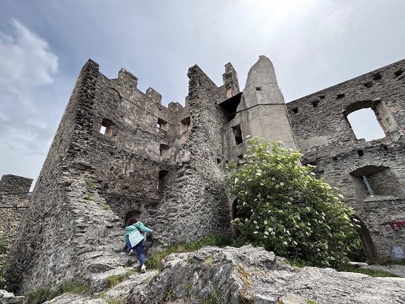 Château de Tourbillon - Château de Tourbillon, Place Maurice Zermatten, 1950 Sion, Switzerland