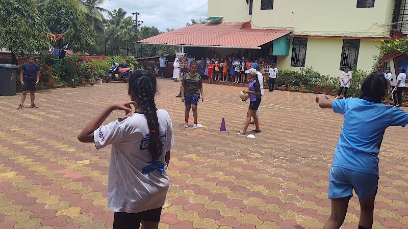 St. Francis Xavier High School - St. Francis Xavier High School, HRW9+HHF, Hospital Rd, near District Hospital, Mapusa, Goa 403507, India