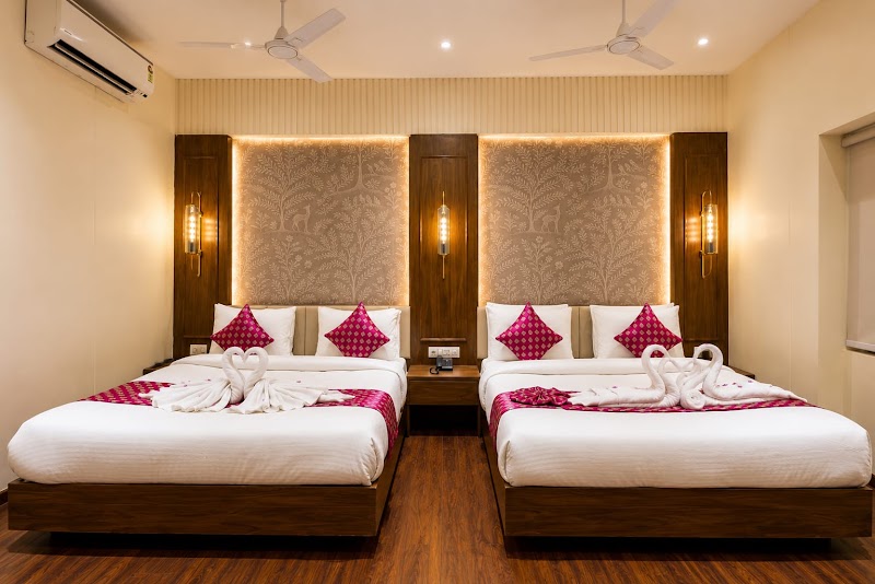 Lotus Feet Inn - Lotus Feet Inn D 59/32 A beside Varanasi medicity hospital Mahmoorganj Rd, shivpurva, Sigra, Varanasi, Uttar Pradesh 221010, India