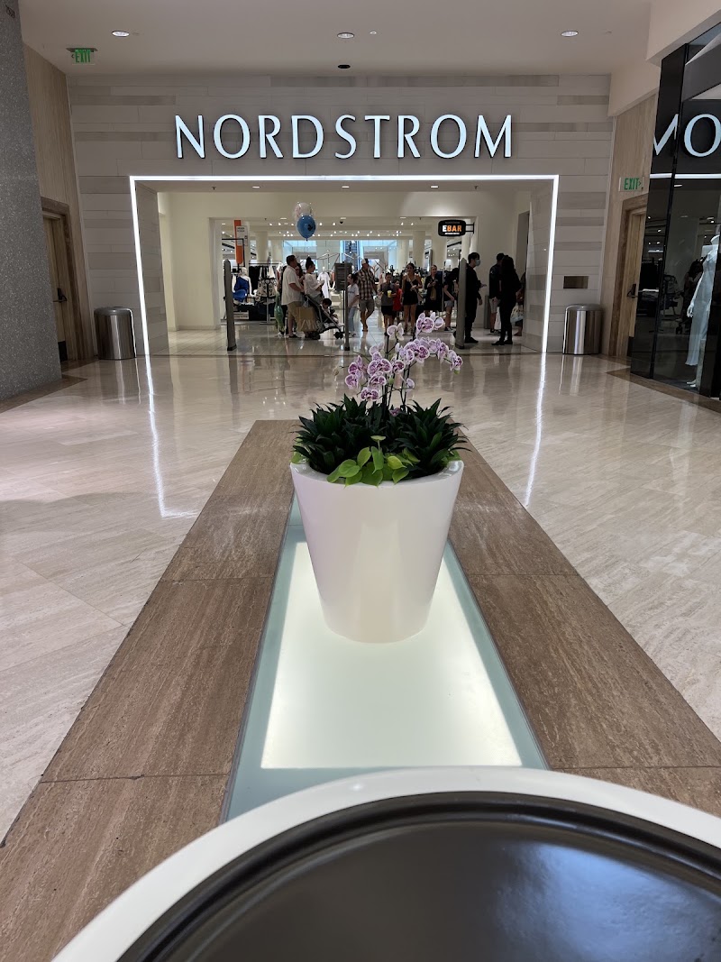 South Coast Plaza - South Coast Plaza 3333 Bristol St, Costa Mesa, CA 92626, USA