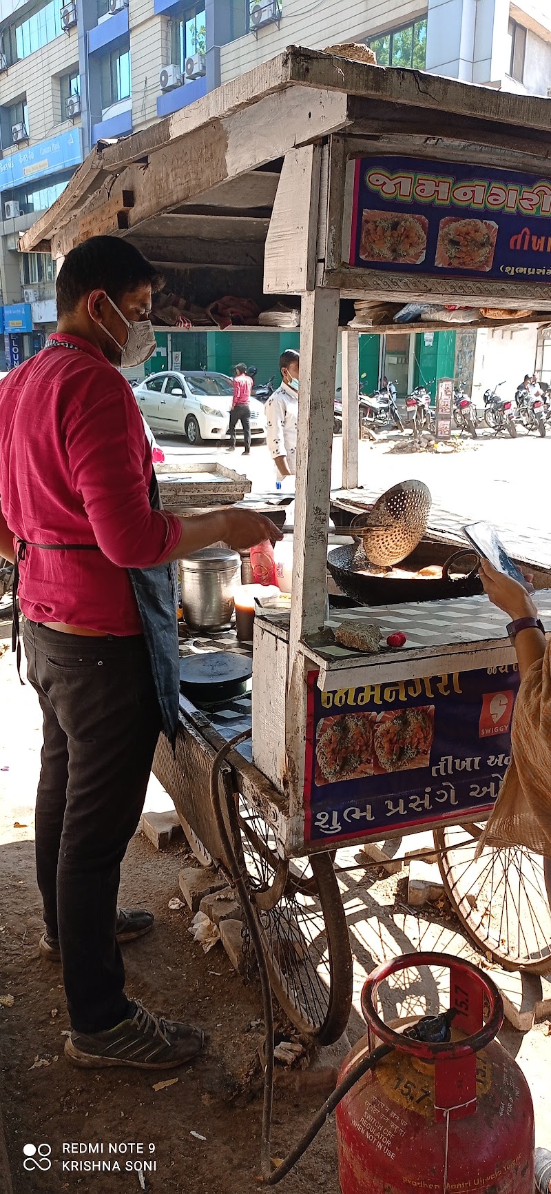 Jamnagari Ghugra - Jamnagari Ghugra, opp. Nilkanth avenue-2, near Cu Shah Commerce College, Sattar Taluka Society, Usmanpura, Ahmedabad, Gujarat 380009, India