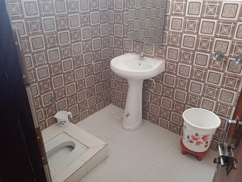 Flagship Hotel New Sansaro - Flagship Hotel New Sansaro 230, Katra Udhampur Road, Katra, 182301