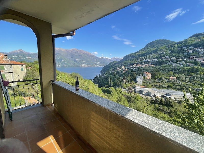 Hotel Diffuso Il Portichetto - Hotel Diffuso Il Portichetto Via del Castellano, 9, 23828 Vezio LC, Italy