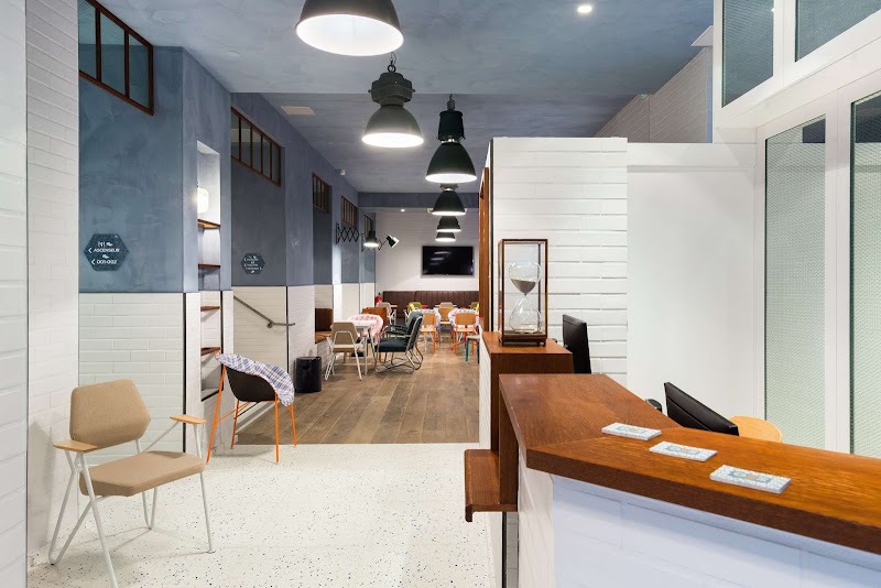 Hostel Ozz by HappyCulture - Hostel Ozz by HappyCulture 18 Rue Paganini, 06000 Nice, France
