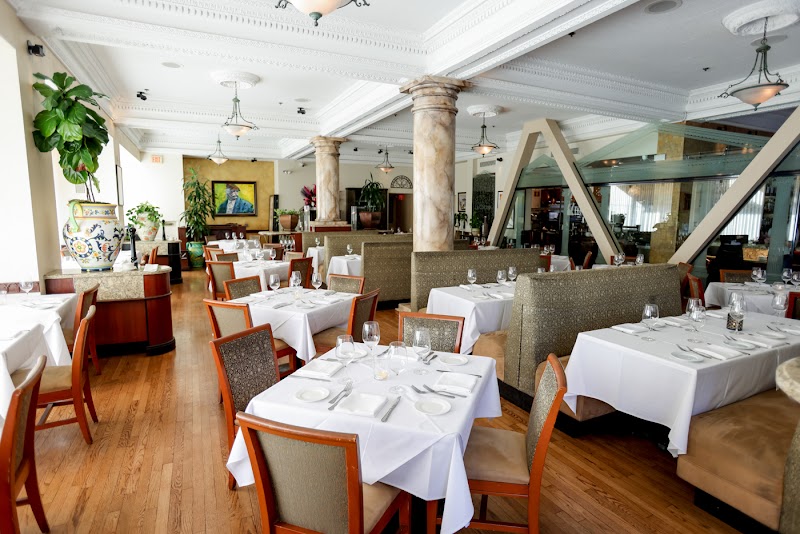 L'Opera Italian Restaurant - L'Opera Italian Restaurant 101 Pine Ave, Long Beach, CA 90802, USA