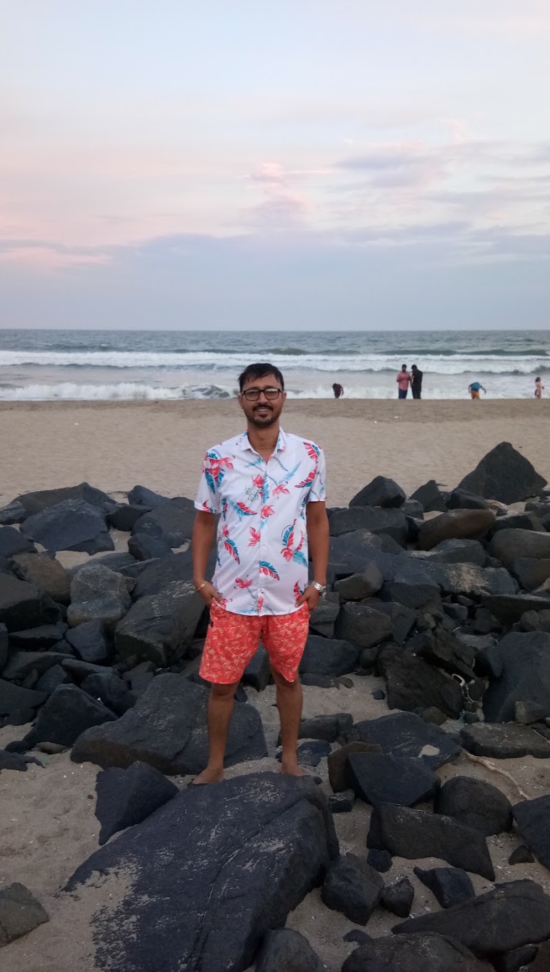 Rock beach view point - Rock beach view point WRMP+8CM, White Town, Puducherry, 605001, India
