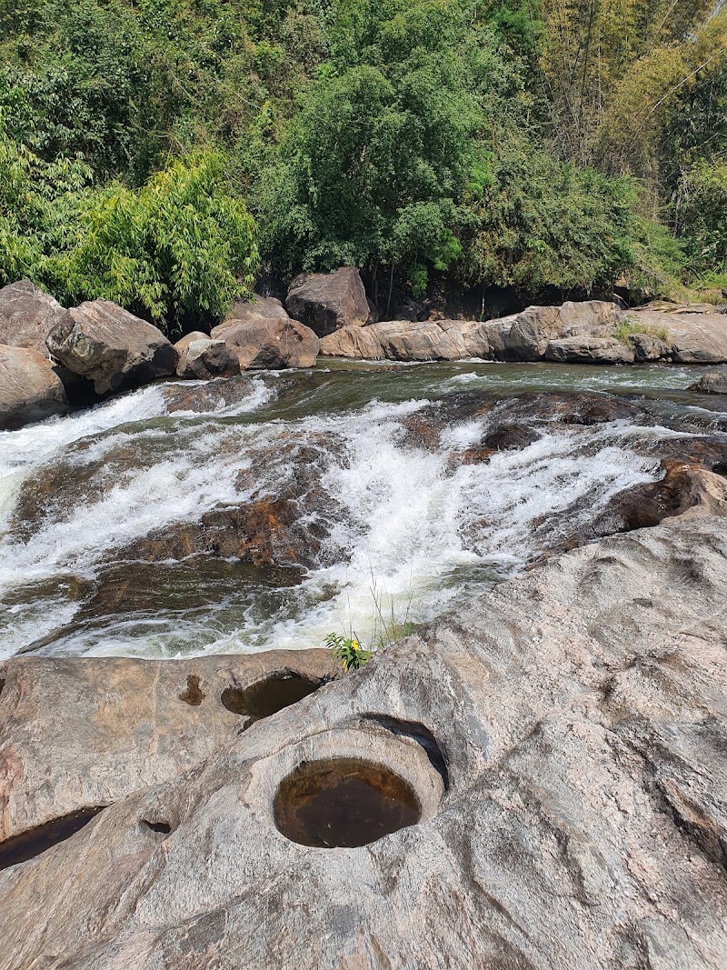Moselberg Riverside Cottages - Moselberg Riverside Cottages Near Pallivasal, 23F4+CC6 Power House, Pottankadu, Kerala 685565, India