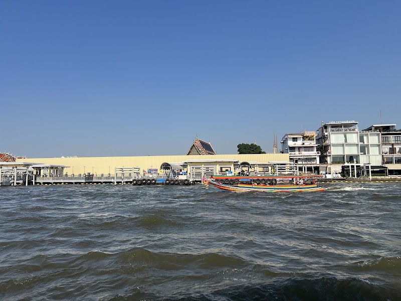 Wat Pho Pier - Wat Pho Pier, PFVR+QGM, Thanon Maha Rat, Khwaeng Phra Borom Maha Ratchawang, Khet Phra Nakhon, Krung Thep Maha Nakhon 10200, Thailand
