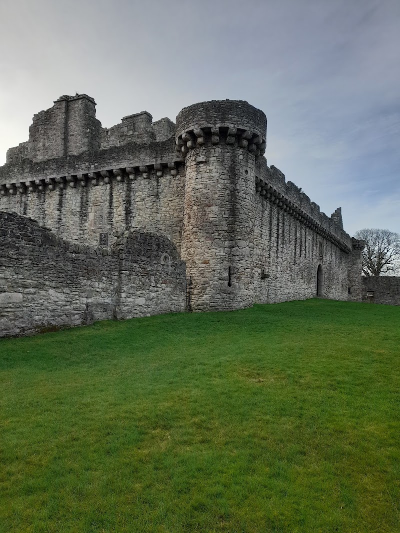 Craigmillar Castle - Craigmillar Castle Rd, Edinburgh EH16 4SY, UK