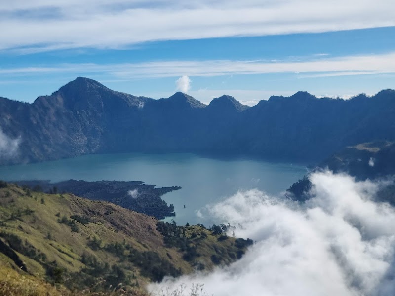 Mount Rinjani National Park - Mount Rinjani National Park, Semeru, Senaru, Kec. Bayan, Kabupaten Lombok Utara, Nusa Tenggara Bar. 83354, Indonesia