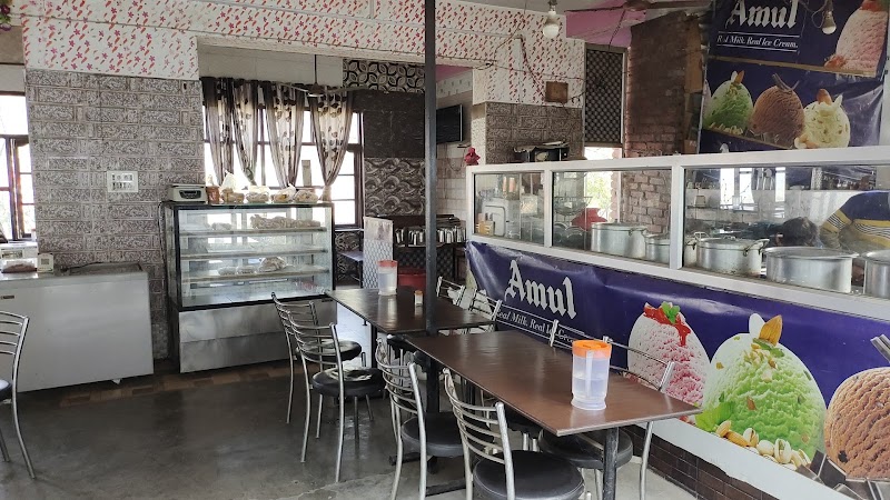 Shiva Dhaba - Shiva Dhaba, 6VXF+8RG, NH205, Bharari Ghat, Himachal Pradesh 173235, India