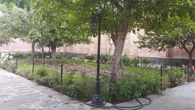Sheikh Safi Park - Sheikh Safi Park, Ardabil, Ali Gapi Square, 67XR+Q45, Iran