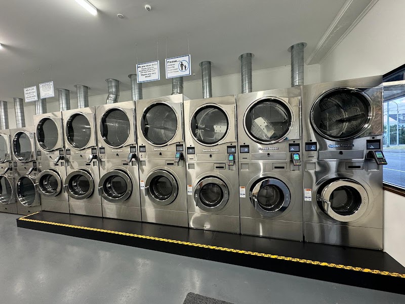 BROADWAY LAUNDROMAT STRATHMORE - BROADWAY LAUNDROMAT STRATHMORE 506 Broadway, Strathmore Park, Wellington 6022, New Zealand