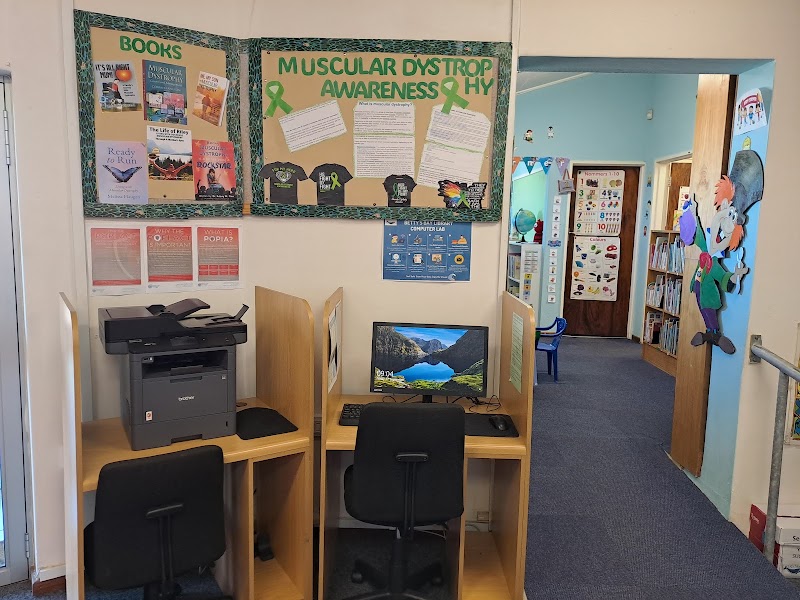 Betty's Bay Public Library - Betty's Bay Public Library, 2649 Clarence Dr, Betty's Bay, 7141, South Africa