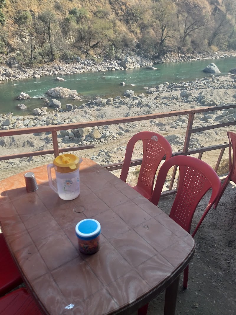 ACP Punjabi Dhaba - ACP Punjabi Dhaba Q673+8HM, Banala, Himachal Pradesh 175121, India