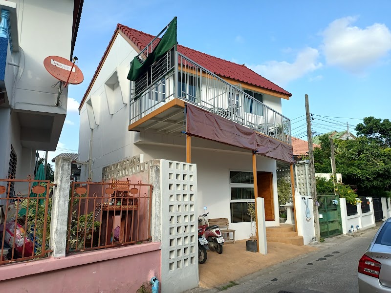 NooN23 Hostel