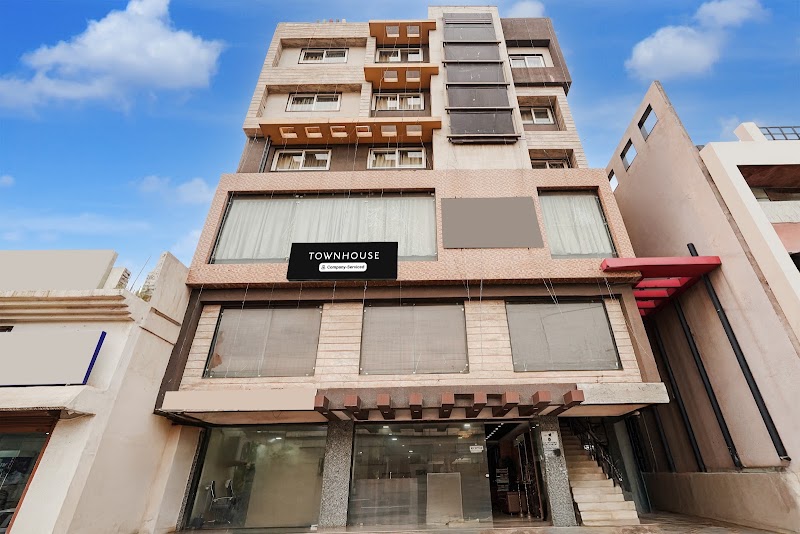 Townhouse Oak by OYO Bhilai Railway Junction Formerly Hotel Lotus - Townhouse Oak by OYO Bhilai Railway Junction Formerly Hotel Lotus, Block 2, Plot No. 6, GE Rd, Shastri Nagar, Bhilai, Chhattisgarh 490023, India