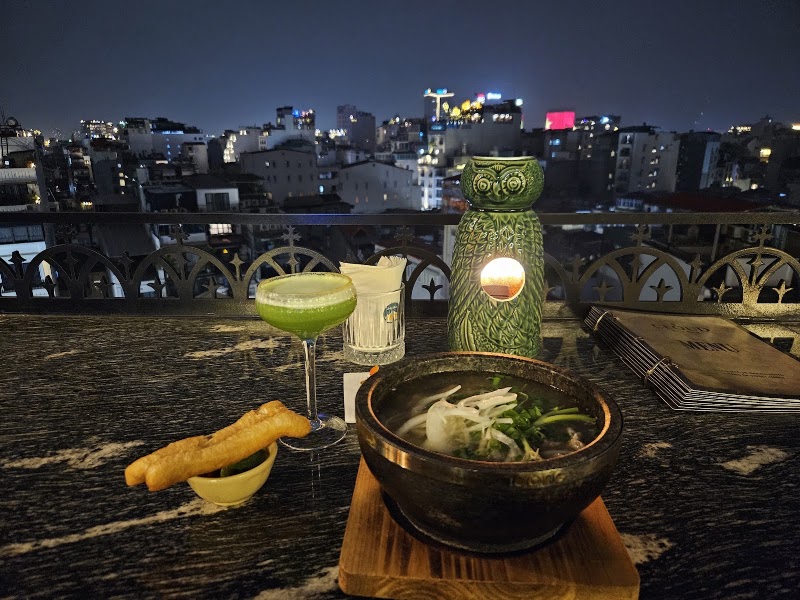 Cloud Sky Bar Hanoi - Cloud Sky Bar Hanoi Floor 9th, of JM Marvel Hotel, 16 P. Hàng Da, Str, Hoàn Kiếm, Hà Nội 100000, Vietnam
