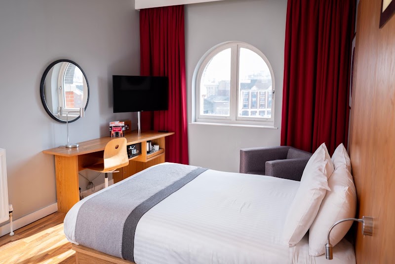 Ramada by Wyndham Belfast City Centre - Ramada by Wyndham Belfast City Centre 20 Talbot St, Belfast BT1 2LD, UK
